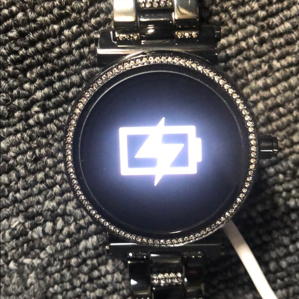 MKT5035 MICHAEL KORS LCD Sofie smartphone watch